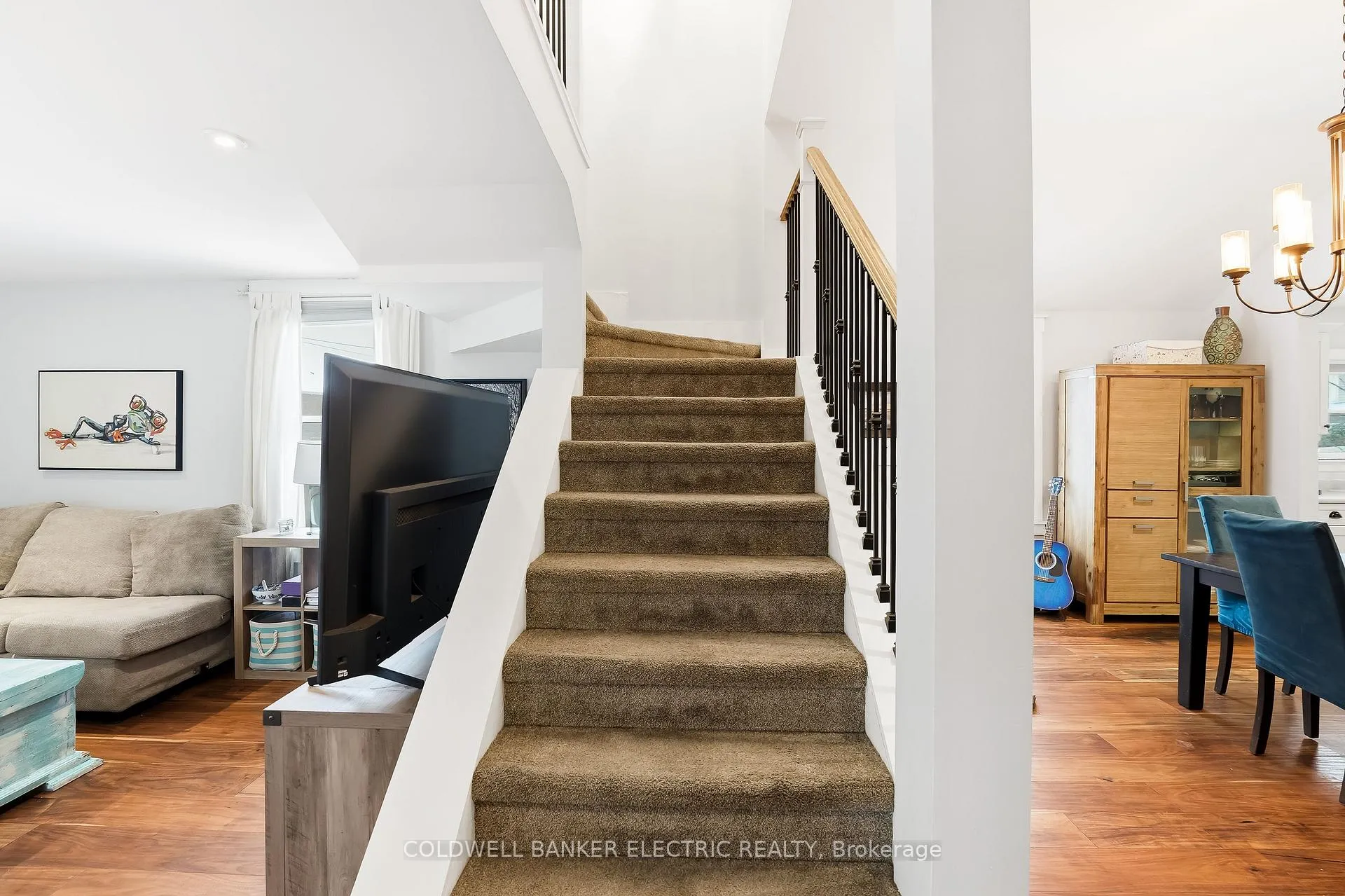 Photo 20 of 118 Cedar Street, Whitby, Downtown Whitby — HOMEH