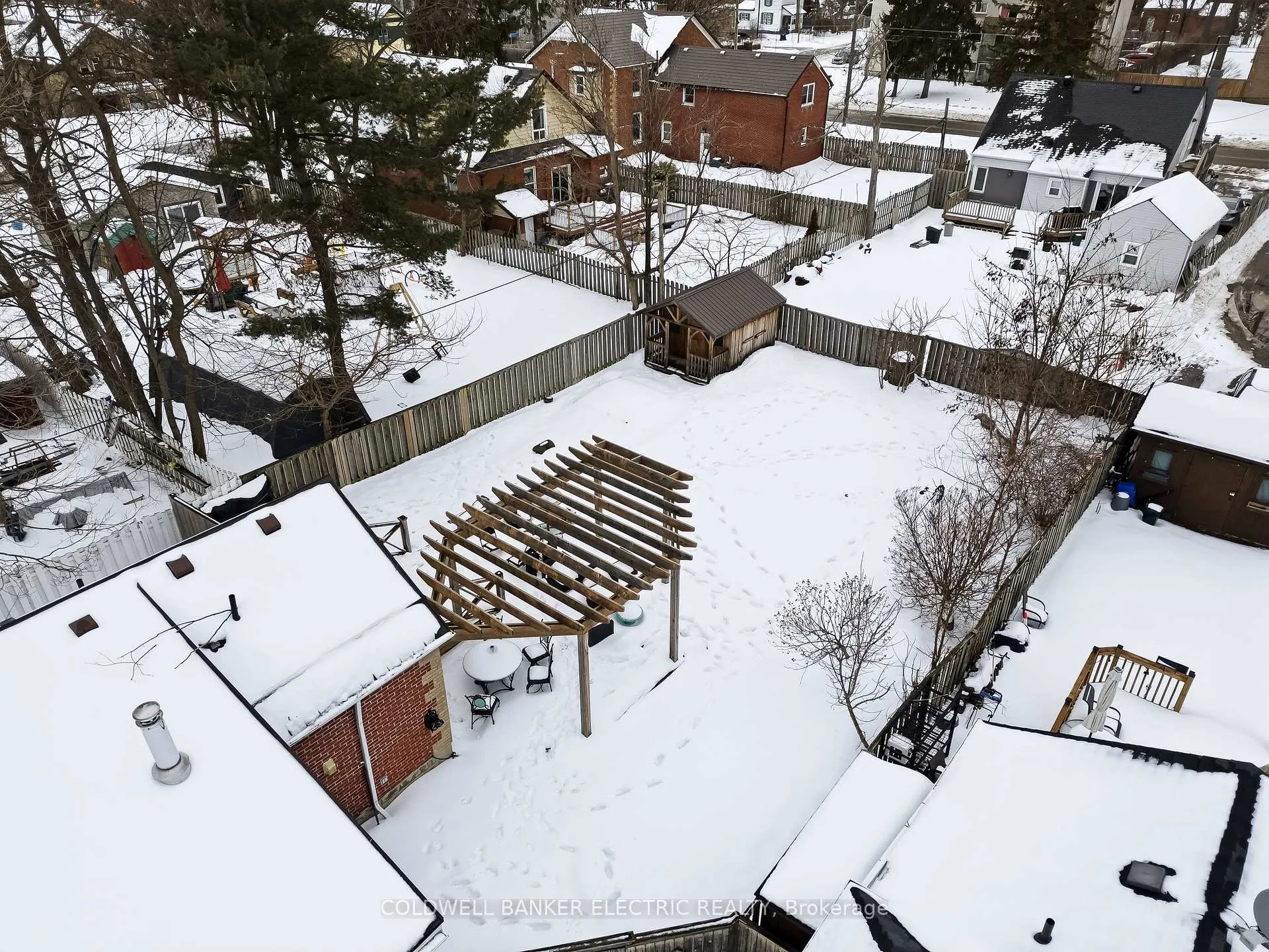 Photo 25 of 118 Cedar Street, Whitby, Downtown Whitby — HOMEH