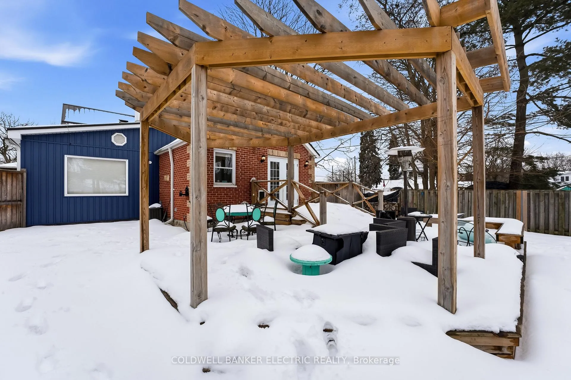 Photo 27 of 118 Cedar Street, Whitby, Downtown Whitby — HOMEH