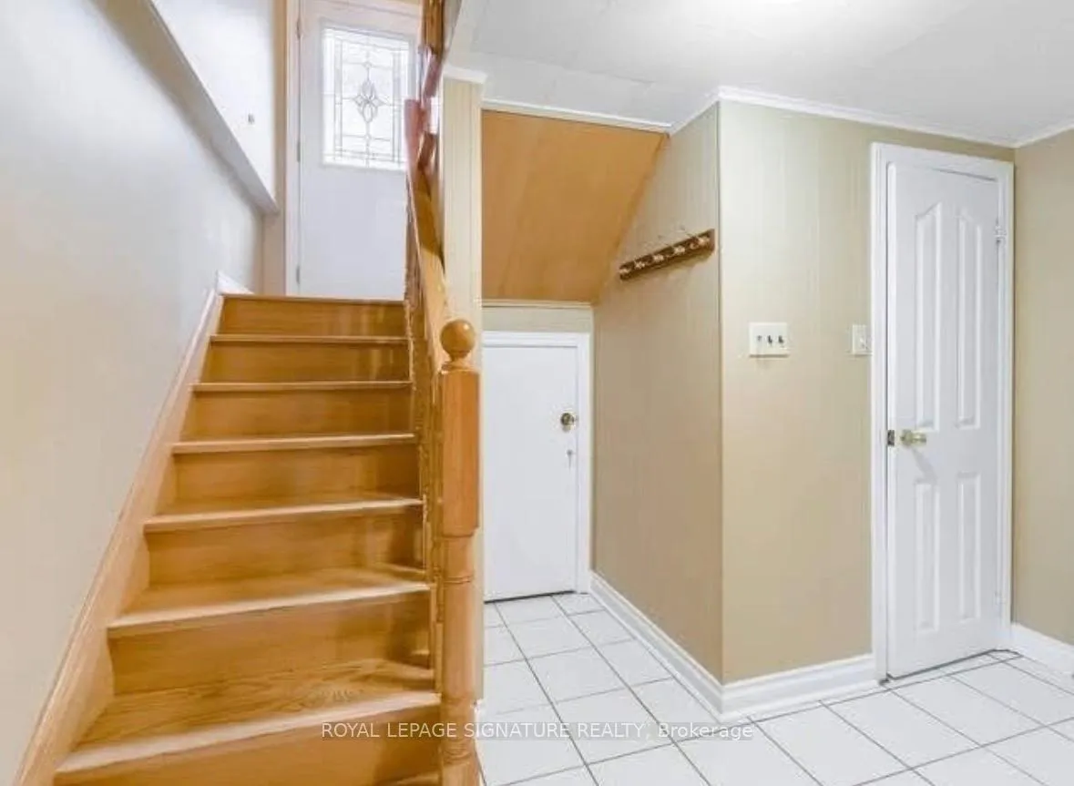 Photo 3 of Unit Basement, 1 Bondhead Place, Etobicoke, Thistletown-Beaumonde Heights — HOMEH