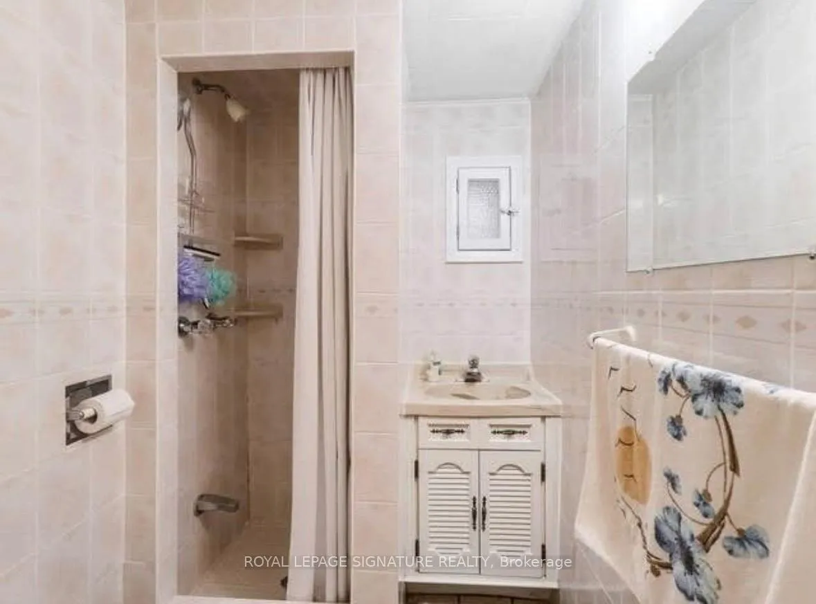 Photo 10 of Unit Basement, 1 Bondhead Place, Etobicoke, Thistletown-Beaumonde Heights — HOMEH