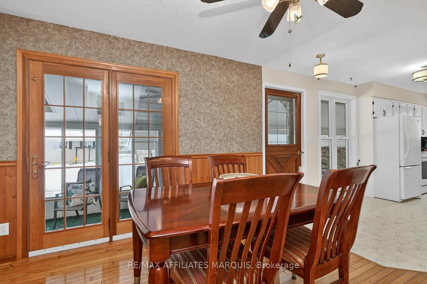 Photo 18 of 228 Brockville Street, Smiths Falls — HOMEH