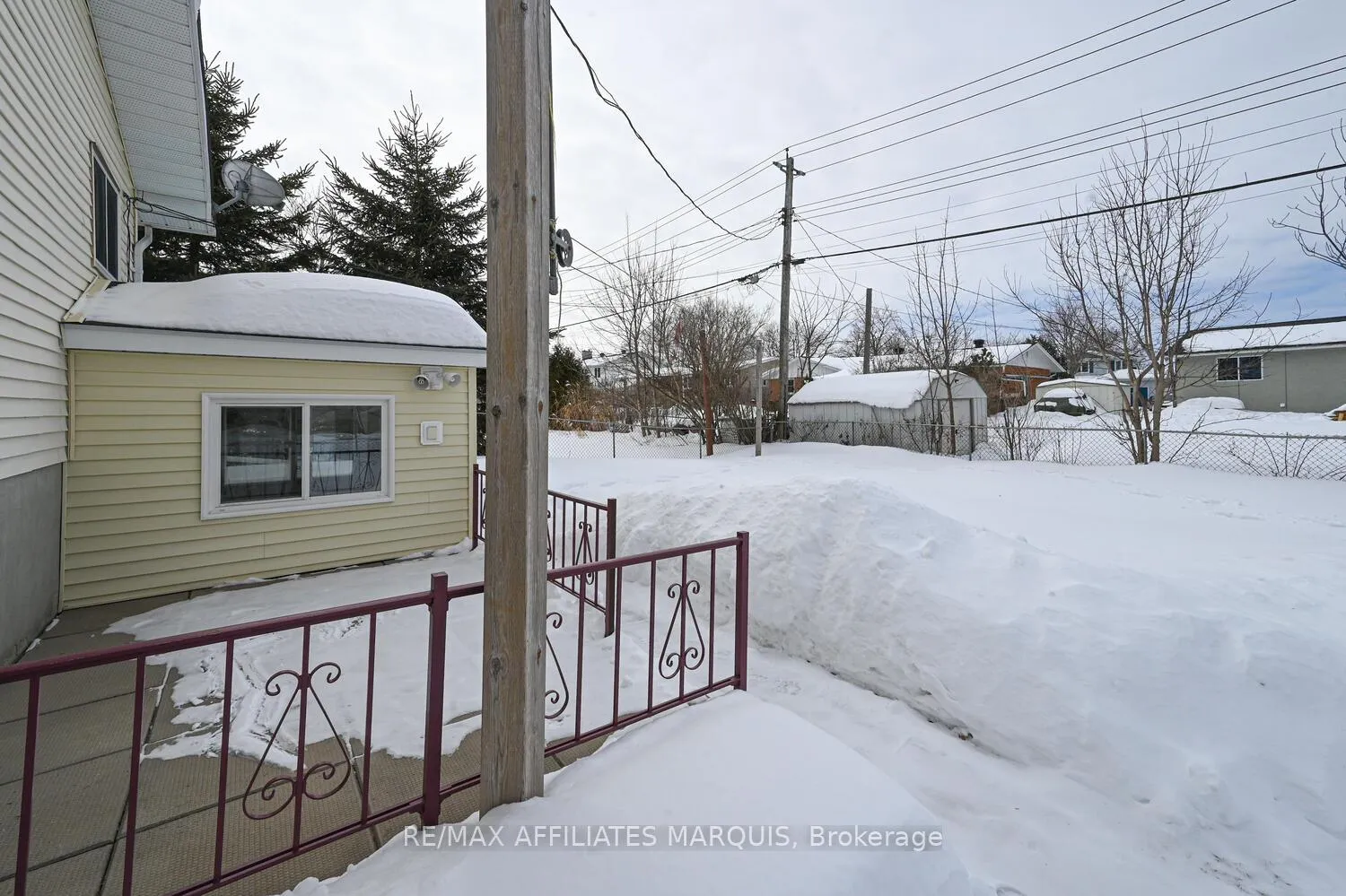 Photo 41 of 228 Brockville Street, Smiths Falls — HOMEH