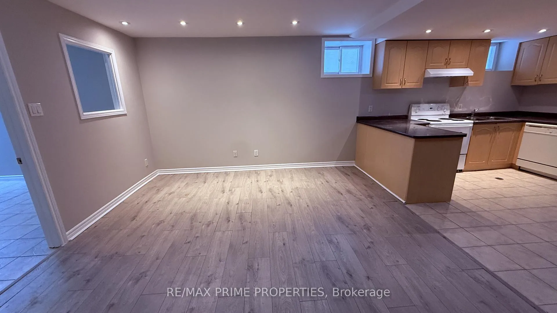 Photo 11 of Unit Basement, 168 Highbourne Road, Toronto, Yonge-Eglinton — HOMEH