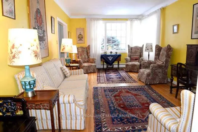 Photo 5 of 5 Helena Place, Kingston, Kingston East (incl CFB Kingston) — HOMEH