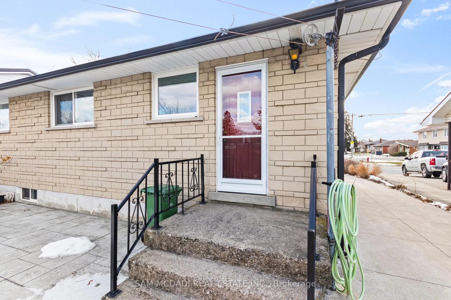 Photo 3 of 19 Secord Drive, Hamilton, Corman — HOMEH
