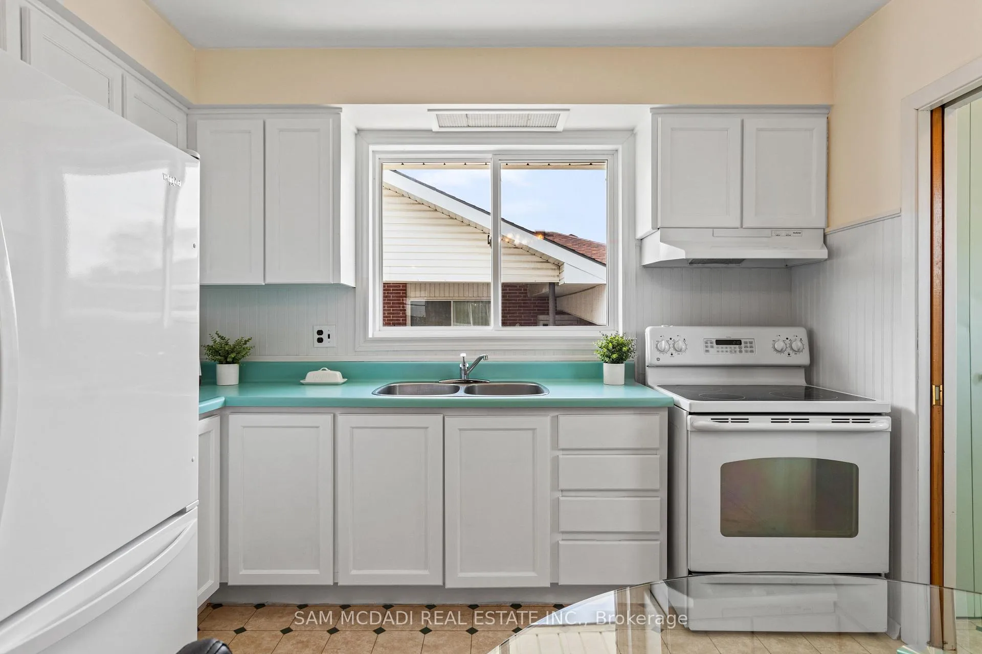 Photo 12 of 19 Secord Drive, Hamilton, Corman — HOMEH