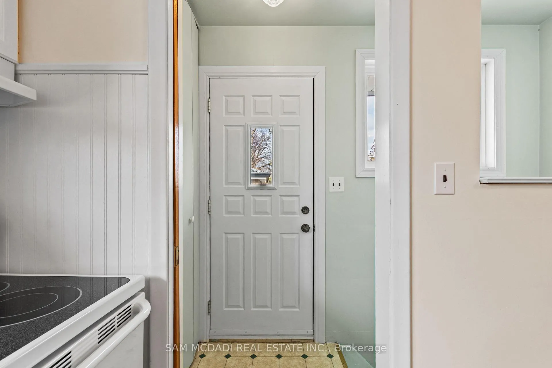 Photo 22 of 19 Secord Drive, Hamilton, Corman — HOMEH