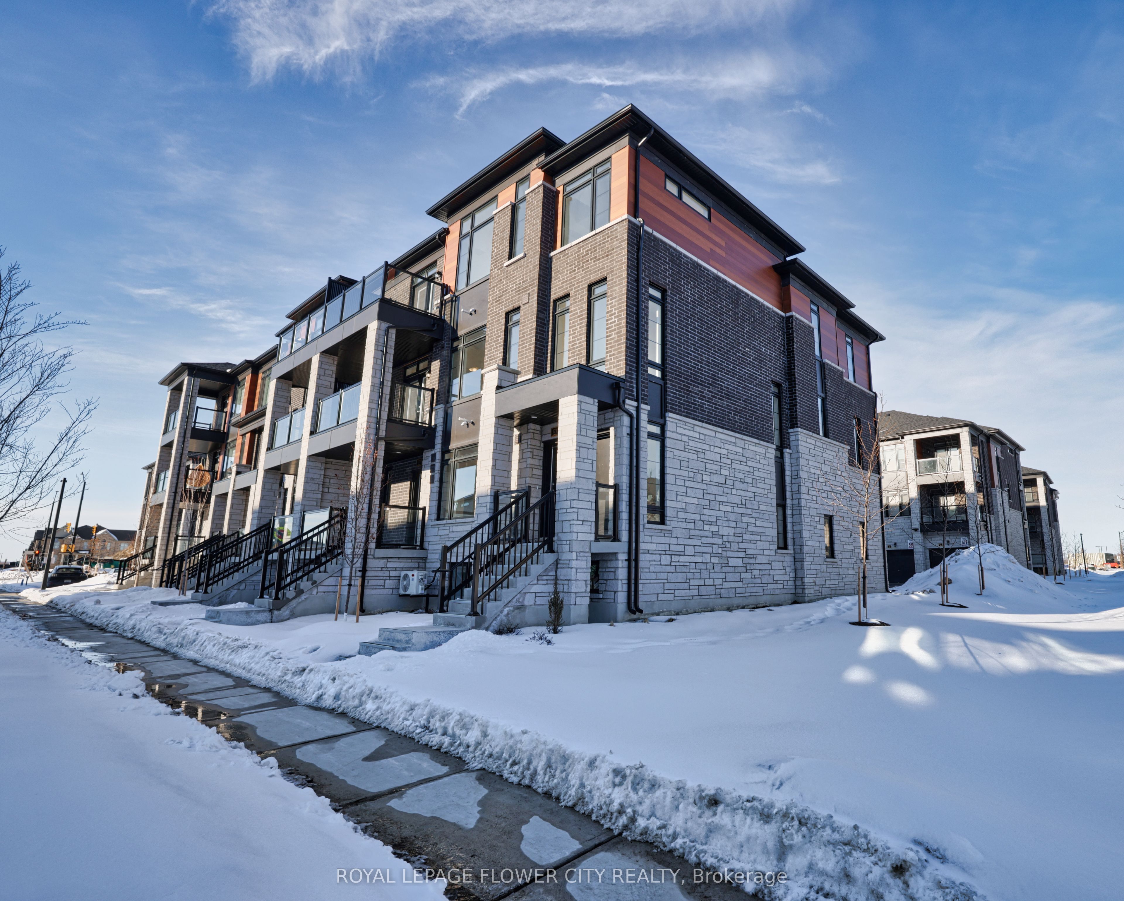 Photo 1 of 171 Petch Avenue E, Caledon, Rural Caledon — HOMEH