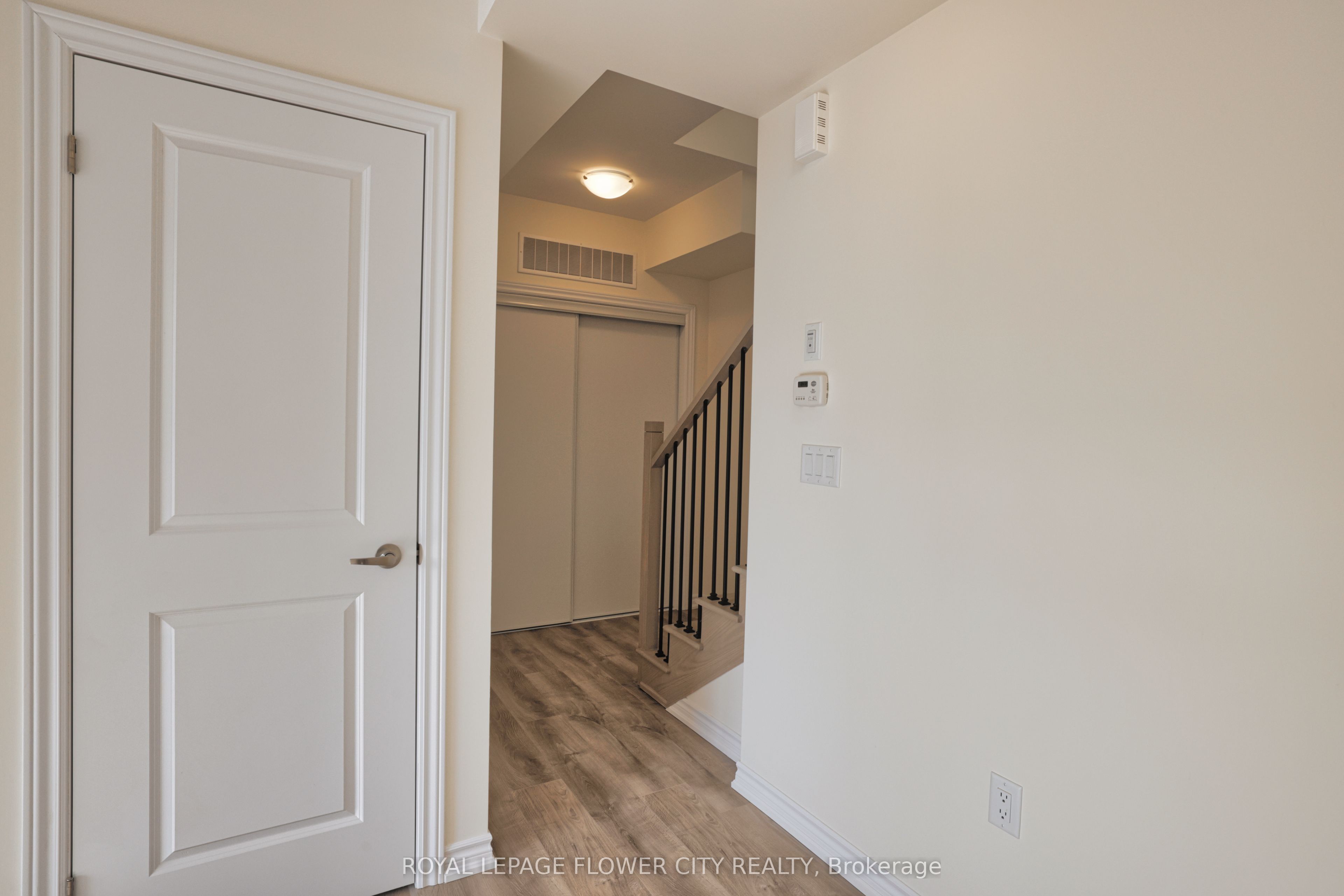 Photo 25 of 171 Petch Avenue E, Caledon, Rural Caledon — HOMEH