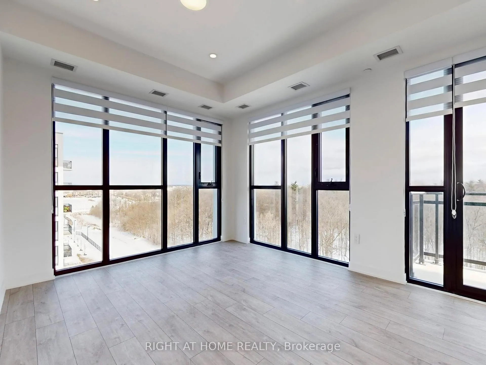 Photo 6 of Unit 711, 750 Whitlock Avenue, Milton, Cobban — HOMEH