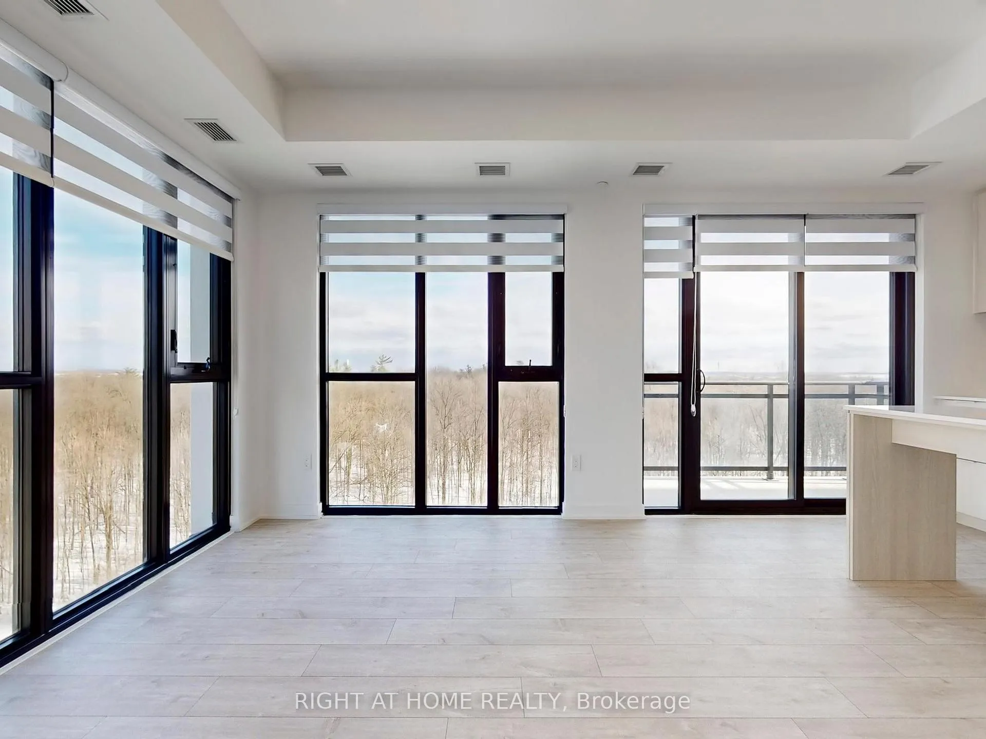 Photo 9 of Unit 711, 750 Whitlock Avenue, Milton, Cobban — HOMEH