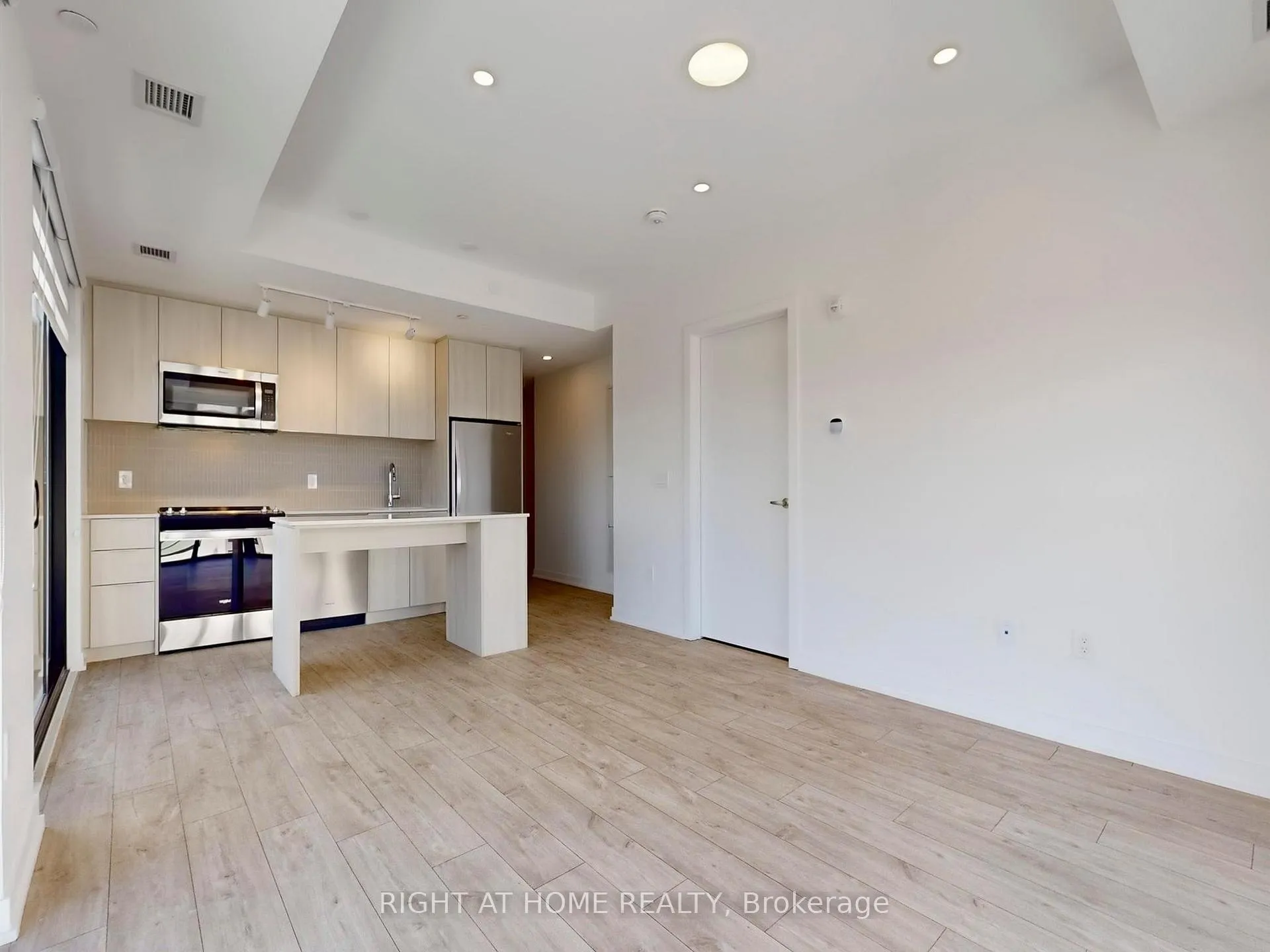 Photo 11 of Unit 711, 750 Whitlock Avenue, Milton, Cobban — HOMEH