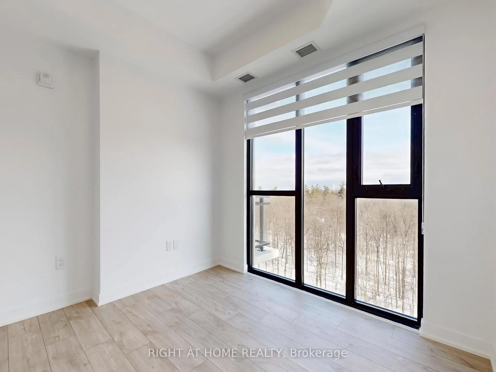 Photo 14 of Unit 711, 750 Whitlock Avenue, Milton, Cobban — HOMEH