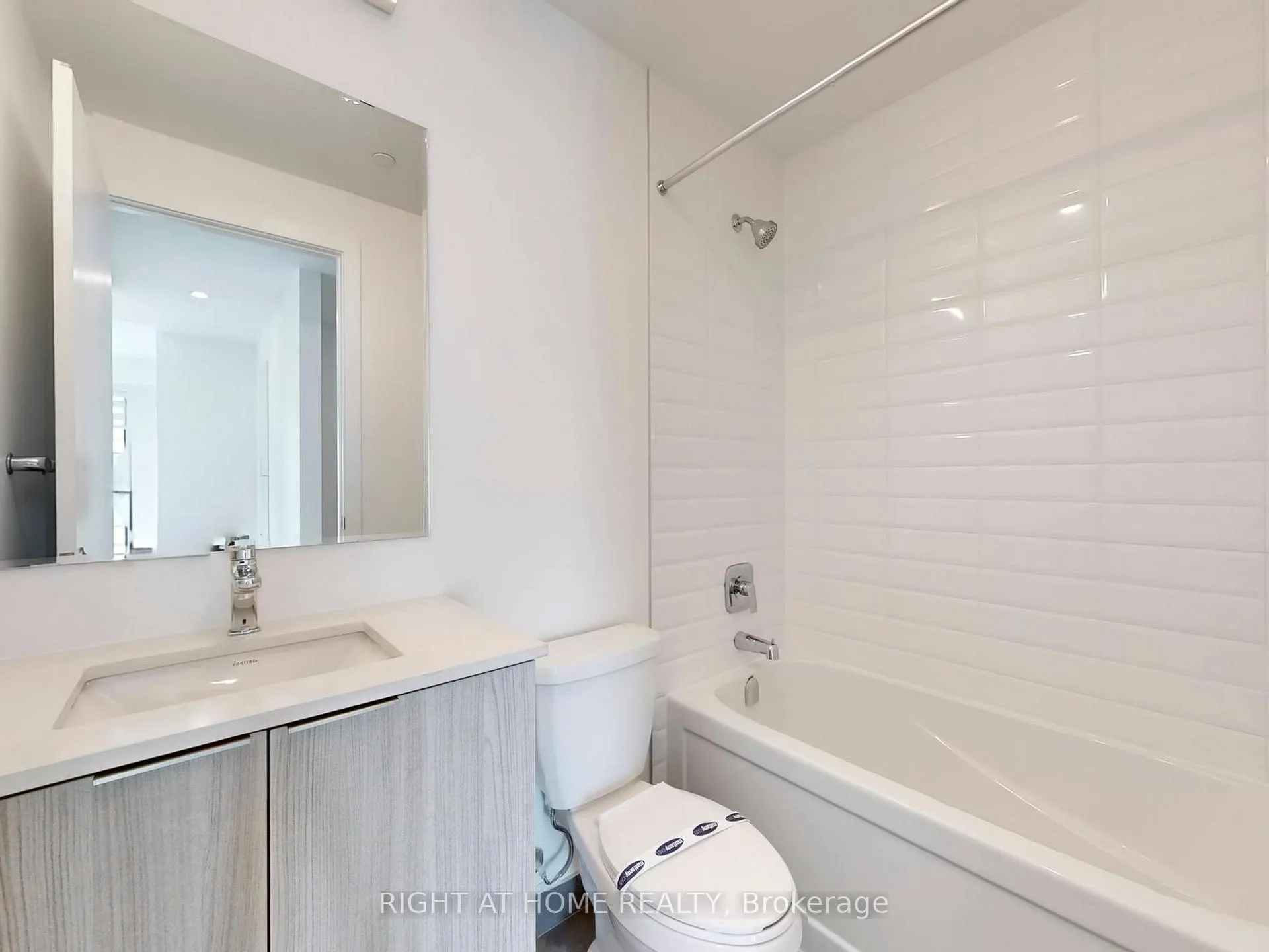 Photo 17 of Unit 711, 750 Whitlock Avenue, Milton, Cobban — HOMEH