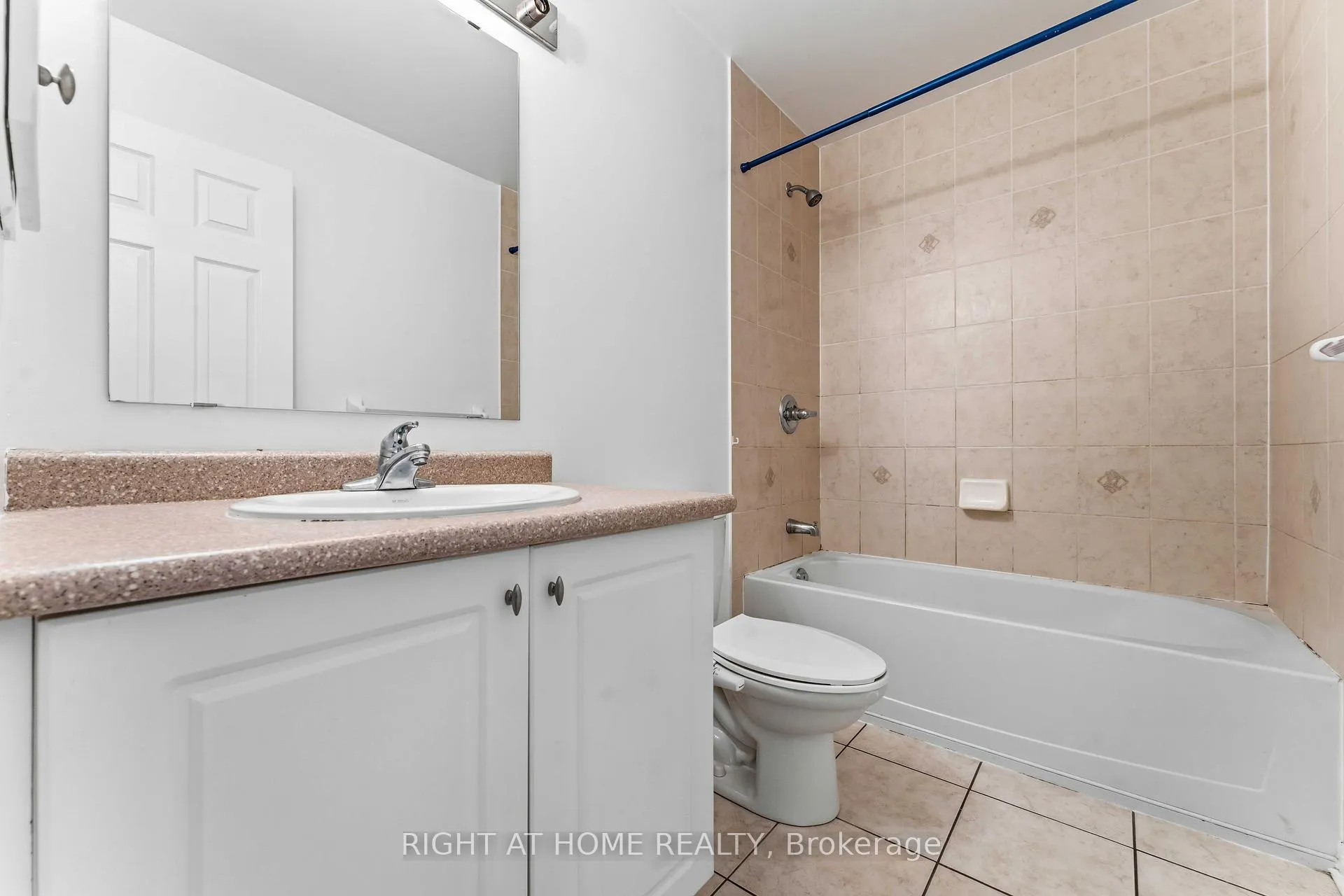 Photo 22 of 994 Klondike Road, Ottawa, Kanata - Morgan's Grant/South March — HOMEH