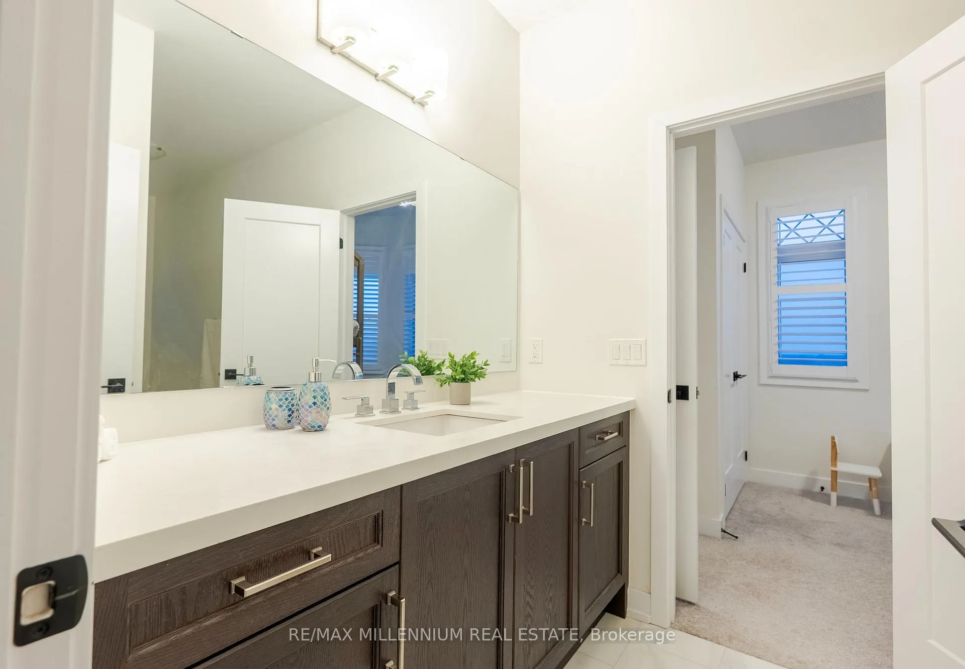 Photo 5 of 1011 Dyas Avenue, Oshawa, Kedron — HOMEH