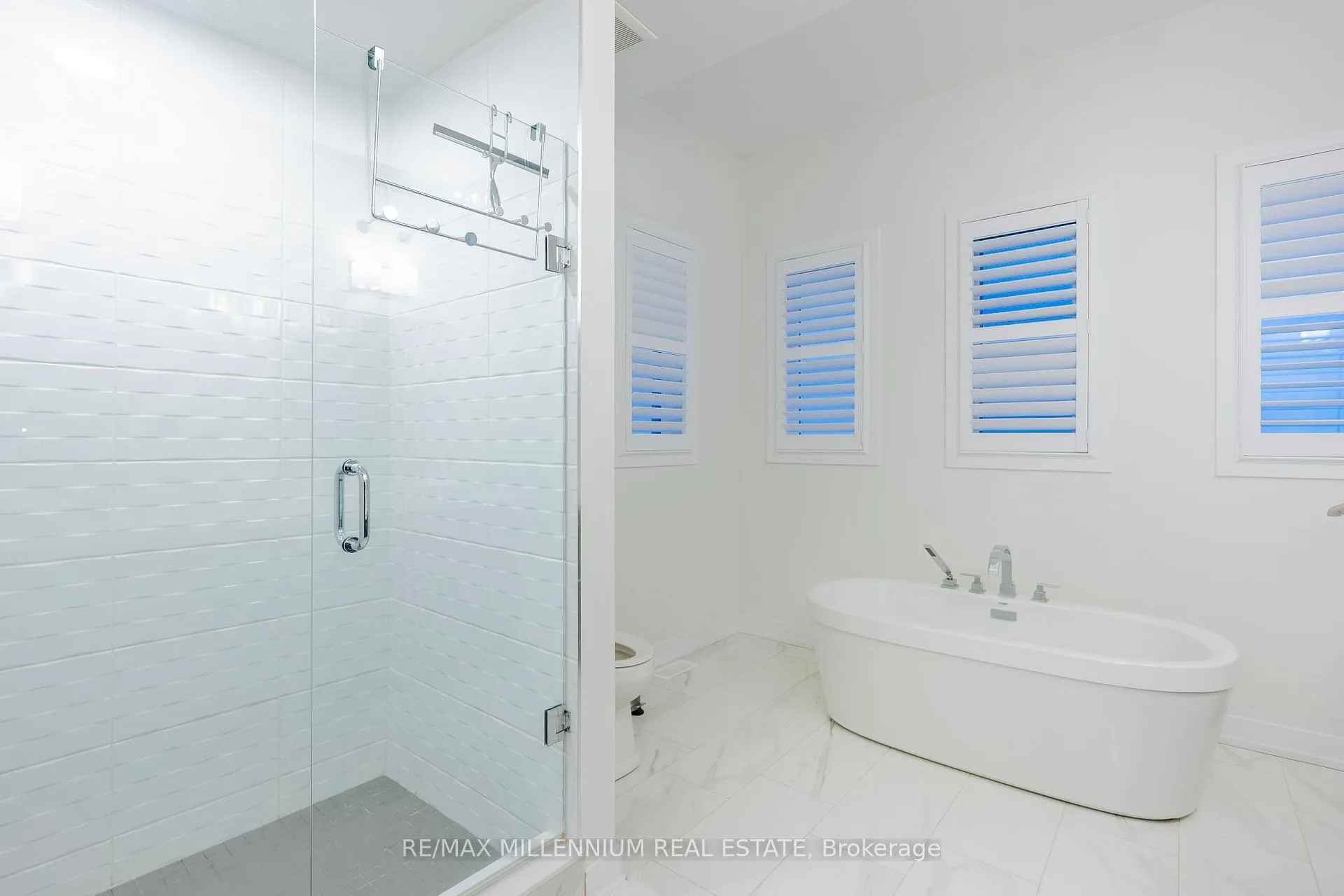 Photo 17 of 1011 Dyas Avenue, Oshawa, Kedron — HOMEH
