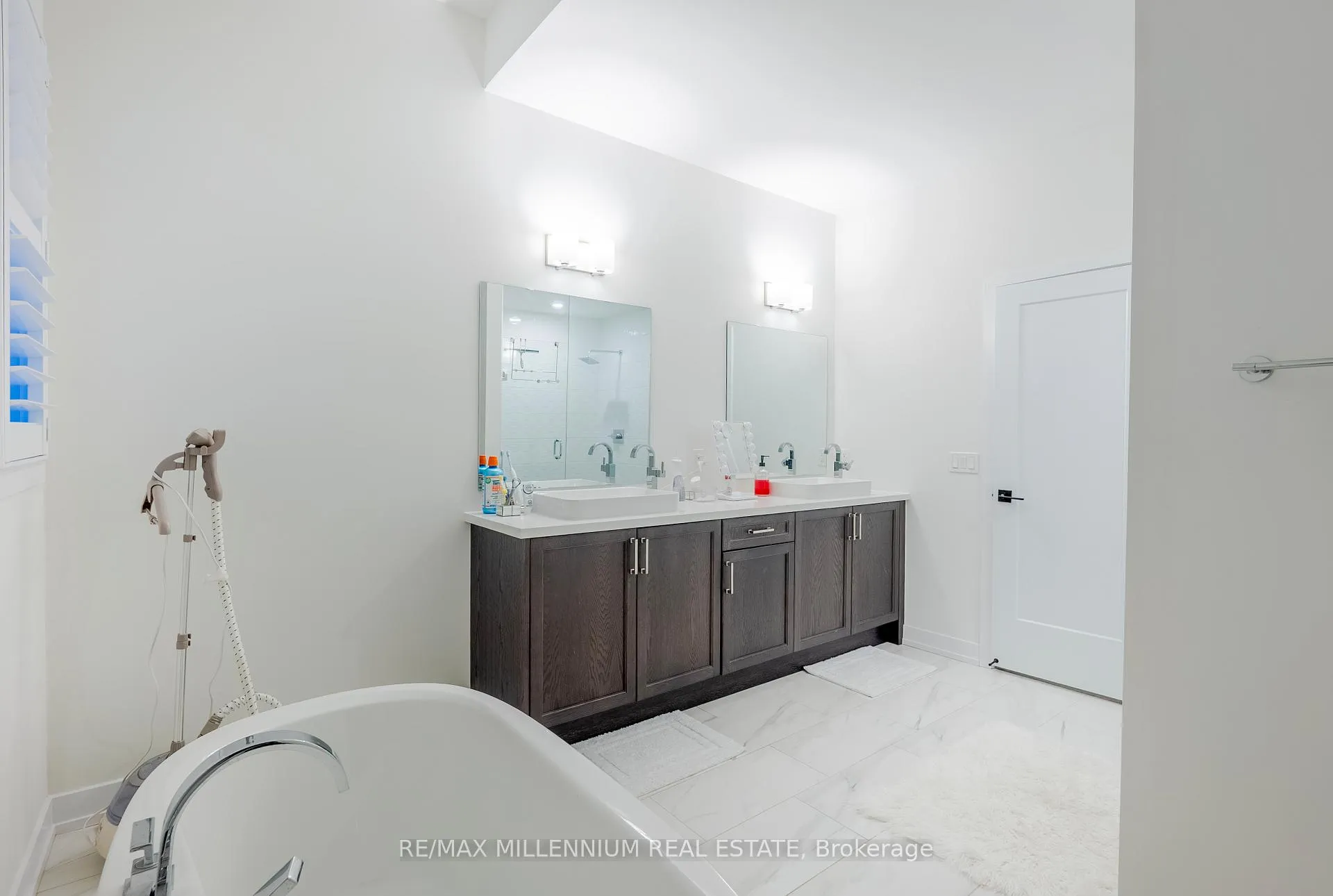 Photo 19 of 1011 Dyas Avenue, Oshawa, Kedron — HOMEH