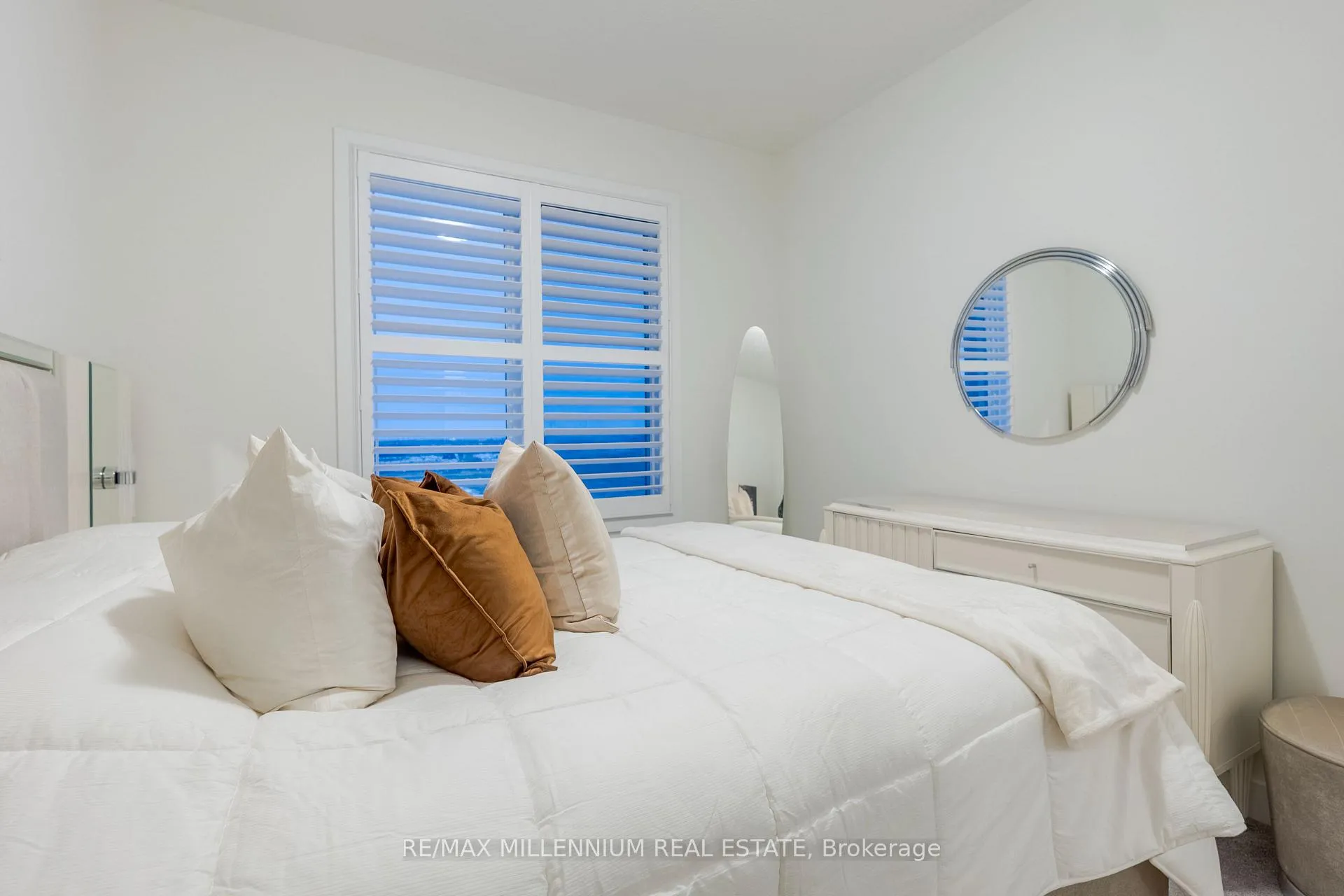 Photo 24 of 1011 Dyas Avenue, Oshawa, Kedron — HOMEH