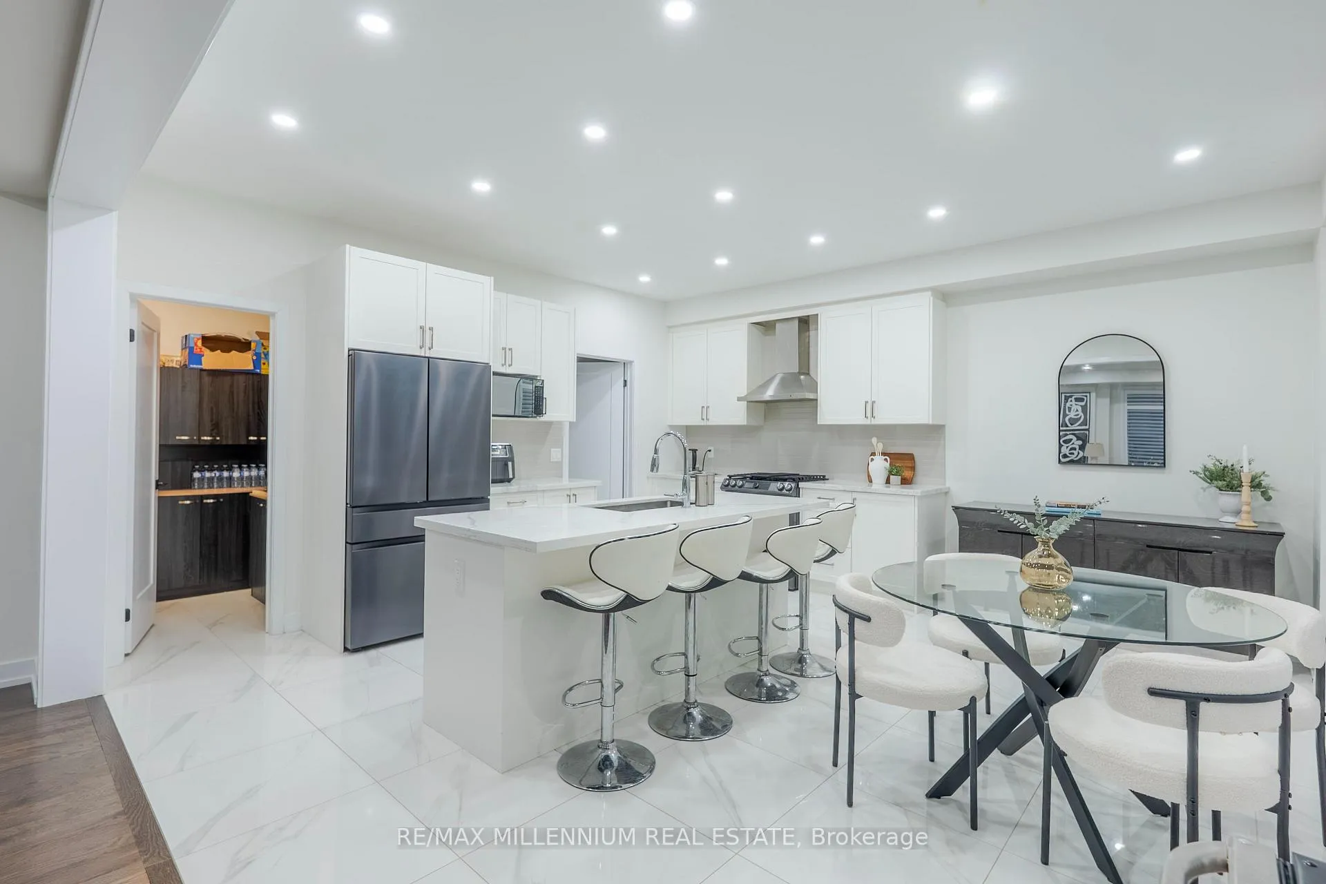 Photo 29 of 1011 Dyas Avenue, Oshawa, Kedron — HOMEH