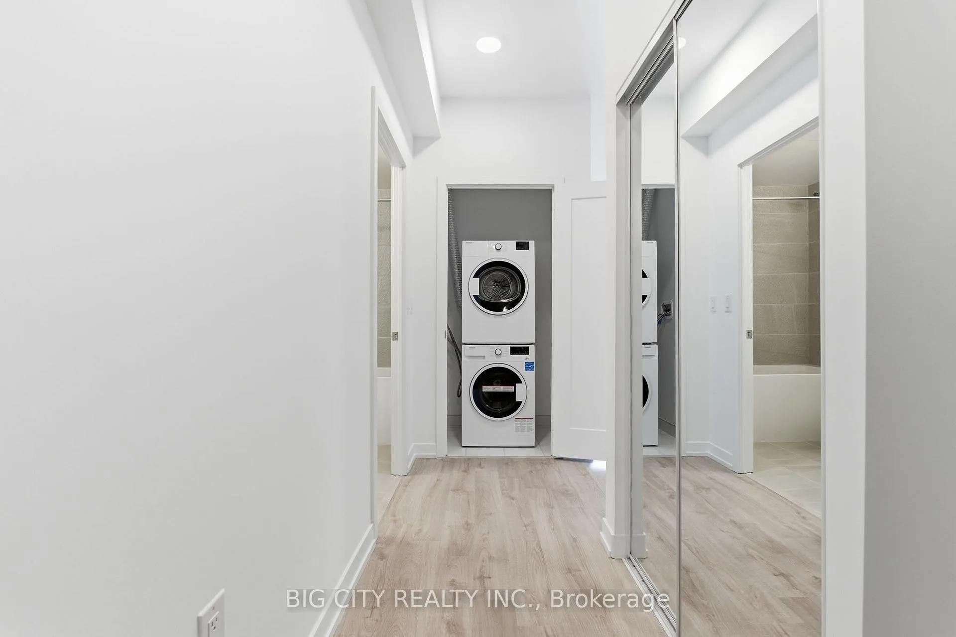 Photo 3 of Unit 1508, 9751 Markham Road, Markham, Greensborough — HOMEH