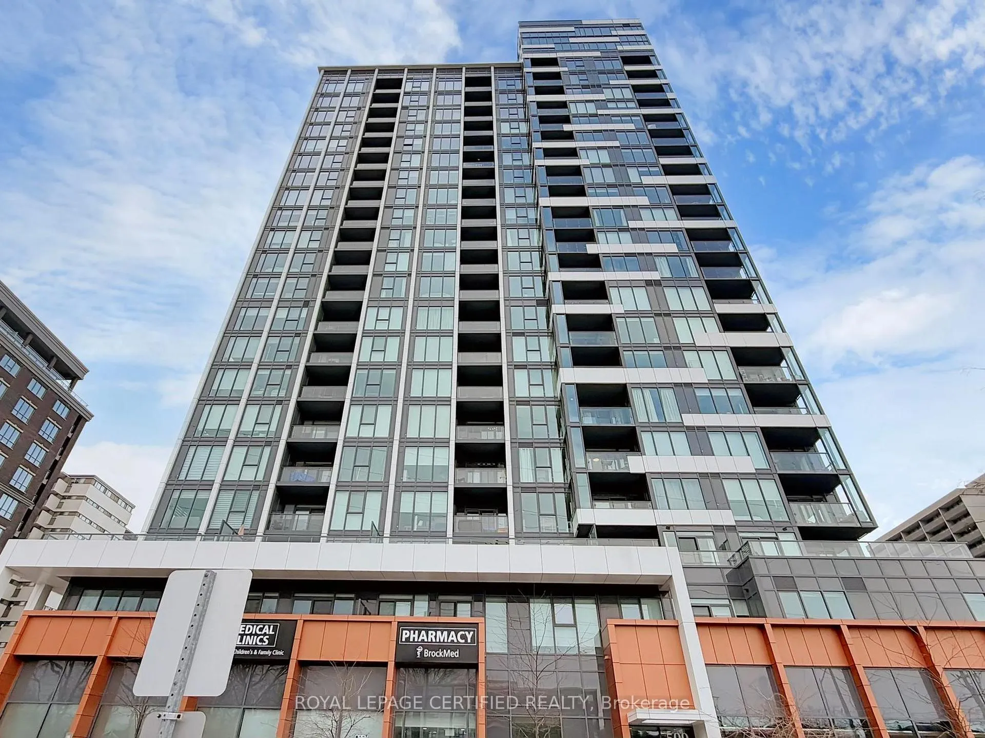 Photo 3 of Unit 604, 500 Brock Avenue, Burlington, Brant — HOMEH