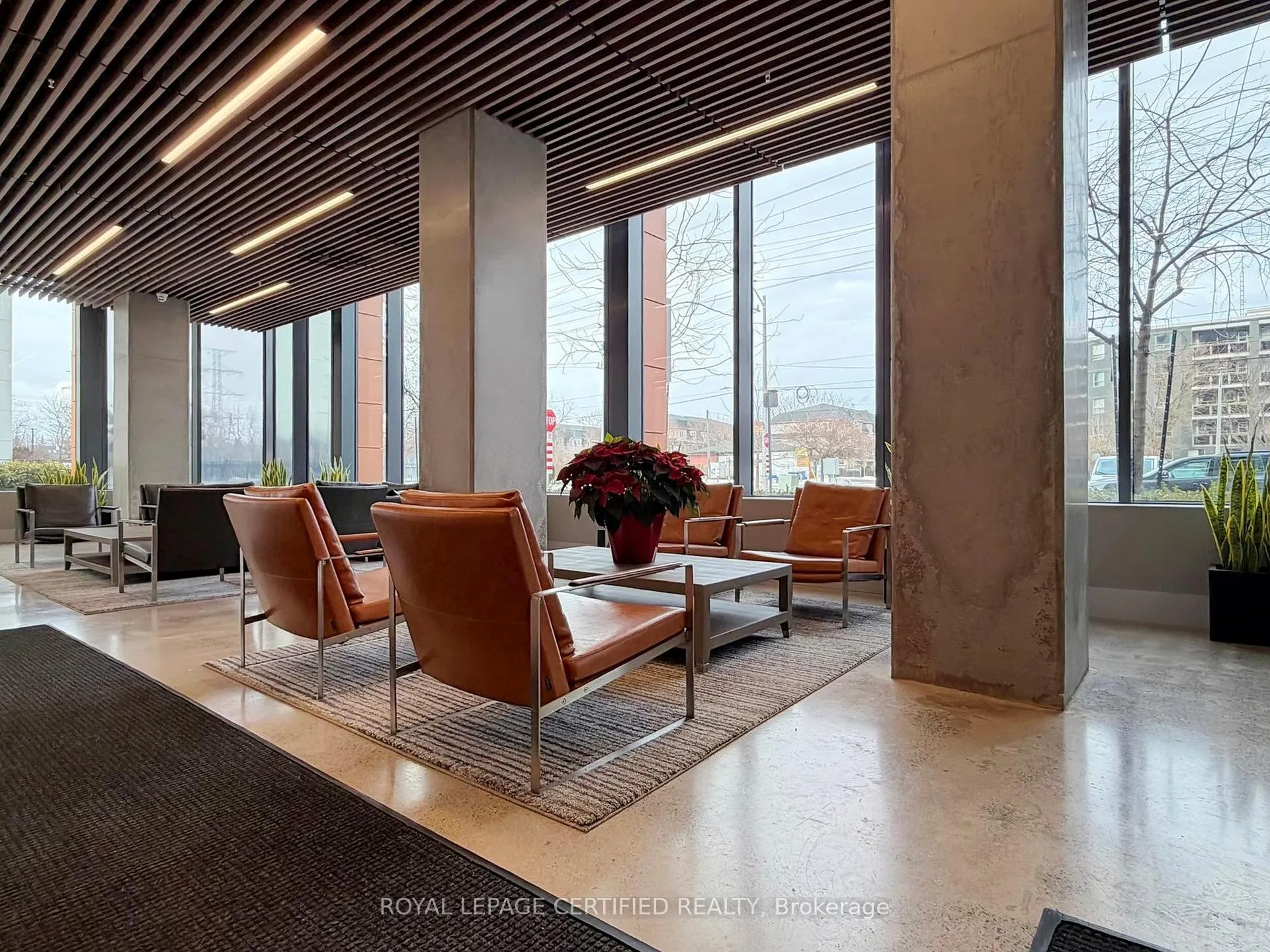 Photo 5 of Unit 604, 500 Brock Avenue, Burlington, Brant — HOMEH