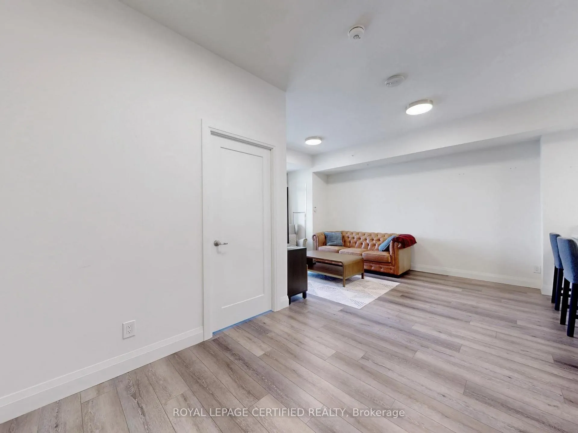 Photo 15 of Unit 604, 500 Brock Avenue, Burlington, Brant — HOMEH