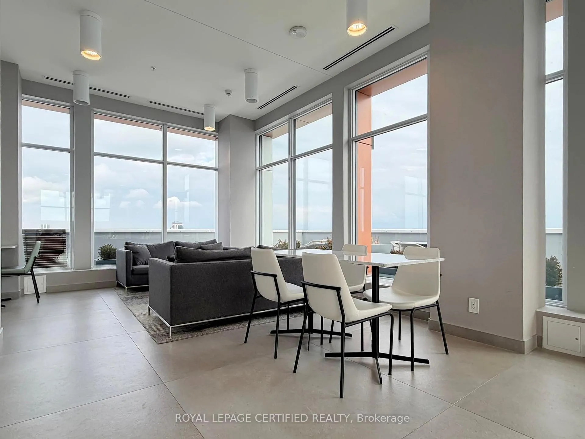 Photo 40 of Unit 604, 500 Brock Avenue, Burlington, Brant — HOMEH