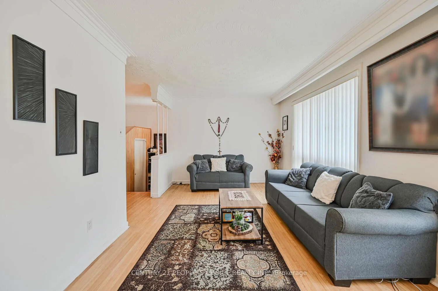 Photo 10 of 196 Taysham Crescent, Etobicoke, Thistletown-Beaumonde Heights — HOMEH