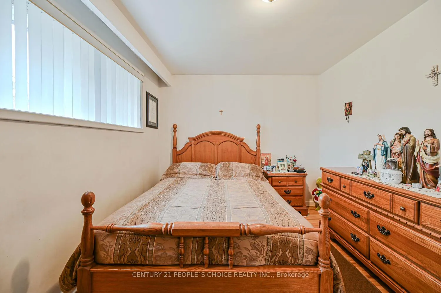 Photo 21 of 196 Taysham Crescent, Etobicoke, Thistletown-Beaumonde Heights — HOMEH