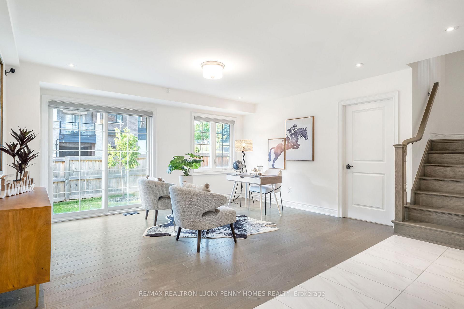 Photo 4 of 36 Creekvalley Lane, Markham, Angus Glen — HOMEH