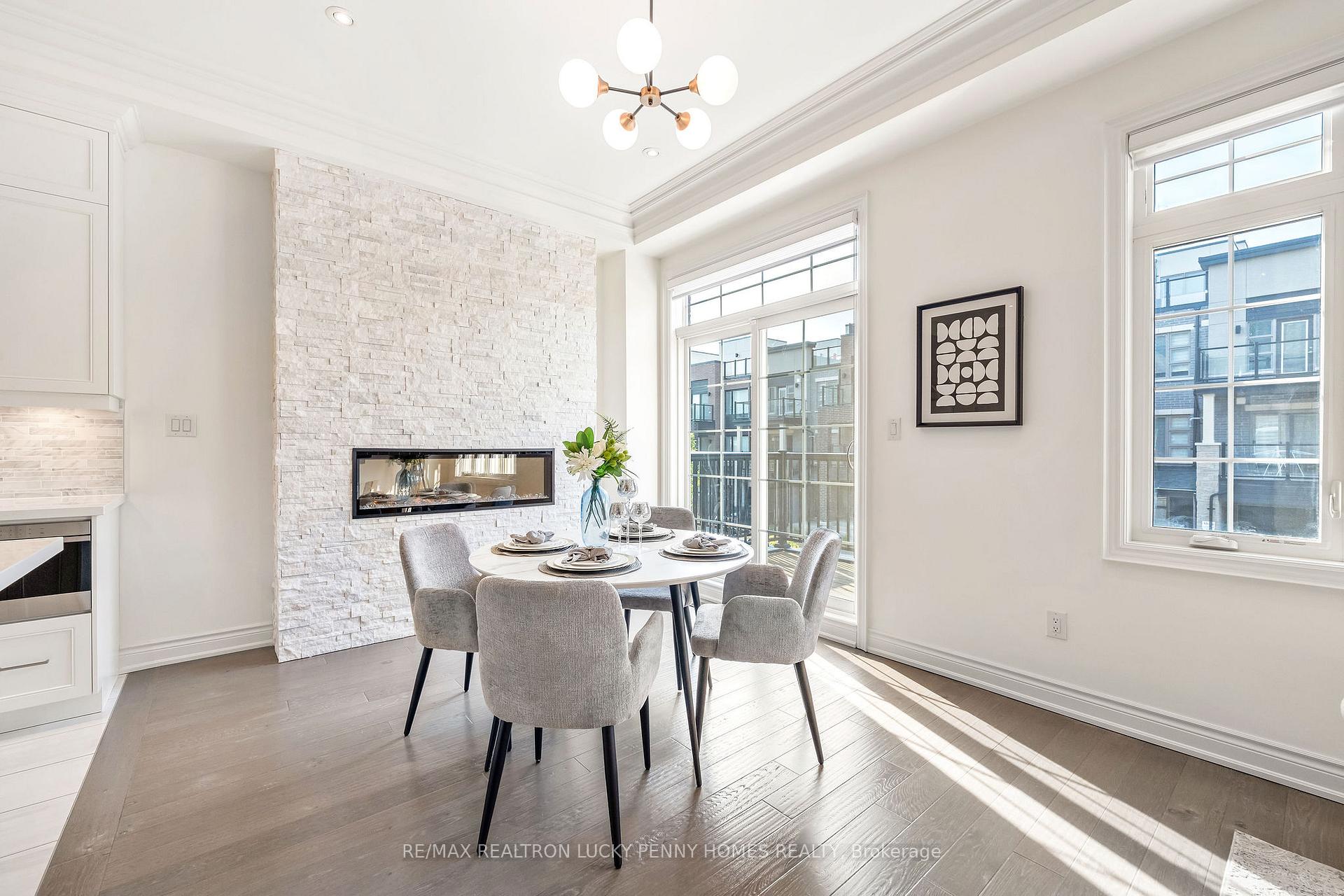 Photo 15 of 36 Creekvalley Lane, Markham, Angus Glen — HOMEH