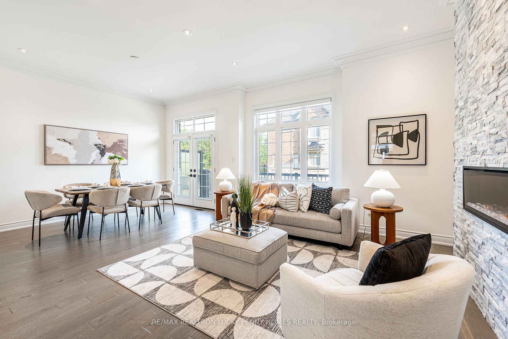 Photo 20 of 36 Creekvalley Lane, Markham, Angus Glen — HOMEH