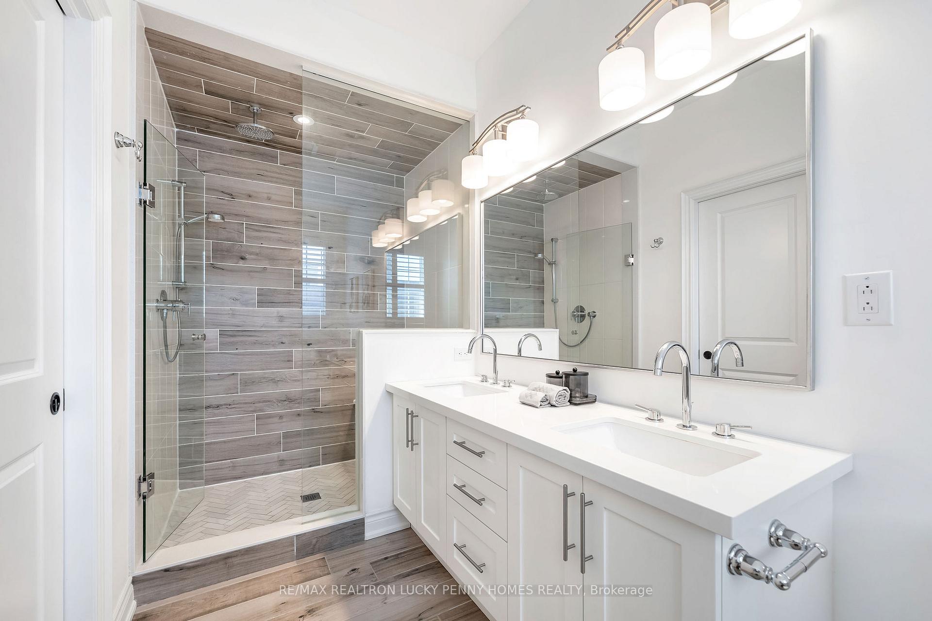 Photo 29 of 36 Creekvalley Lane, Markham, Angus Glen — HOMEH