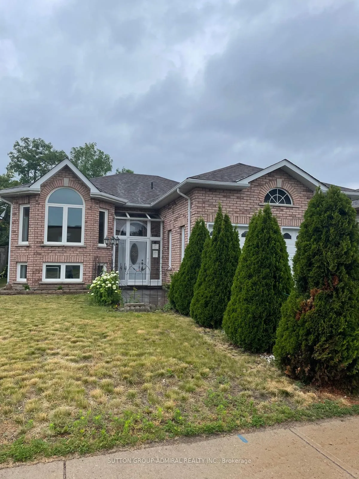 Photo 2 of 104 Marsellus Drive, Barrie, Holly — HOMEH