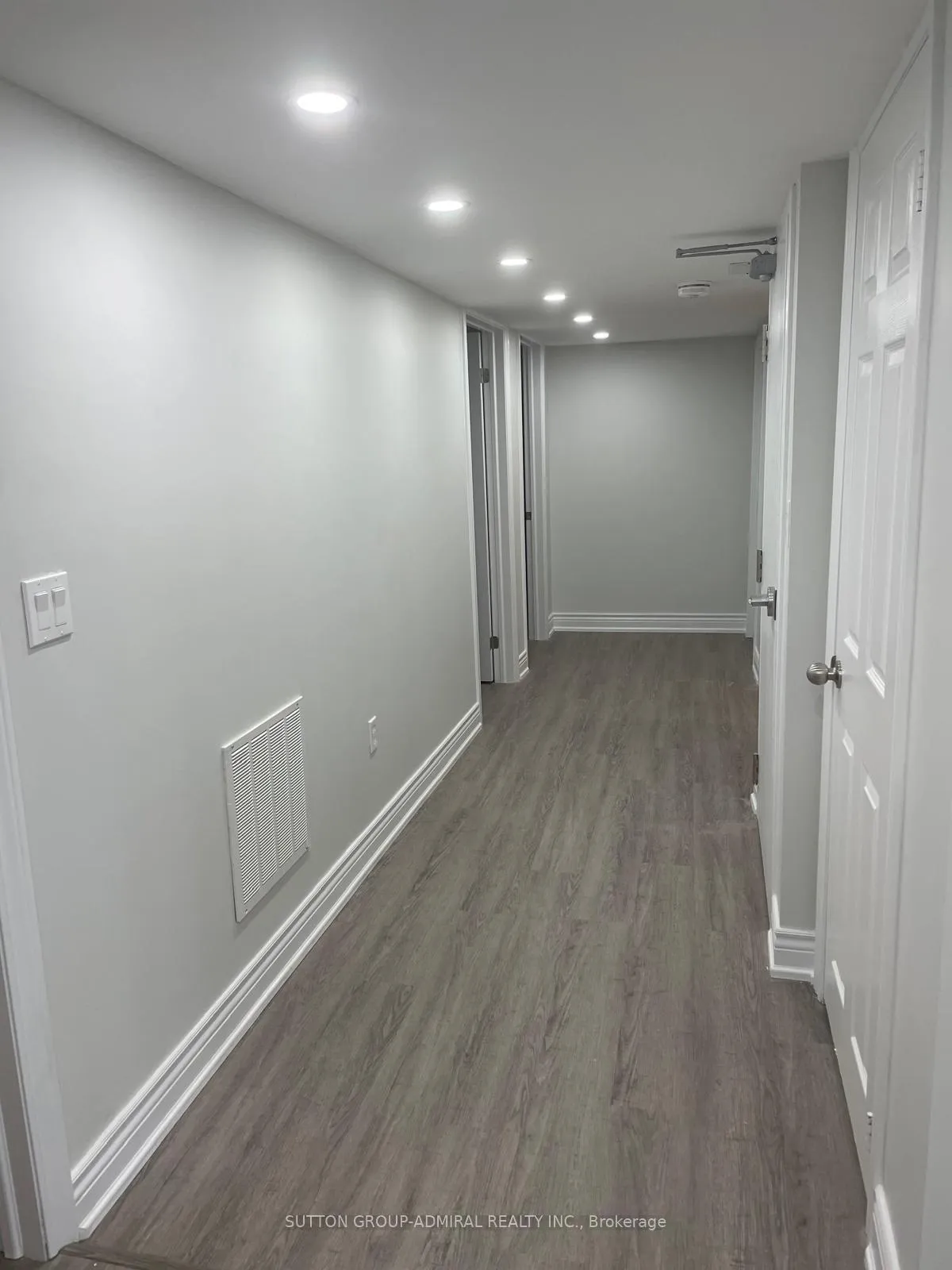 Photo 4 of 104 Marsellus Drive, Barrie, Holly — HOMEH