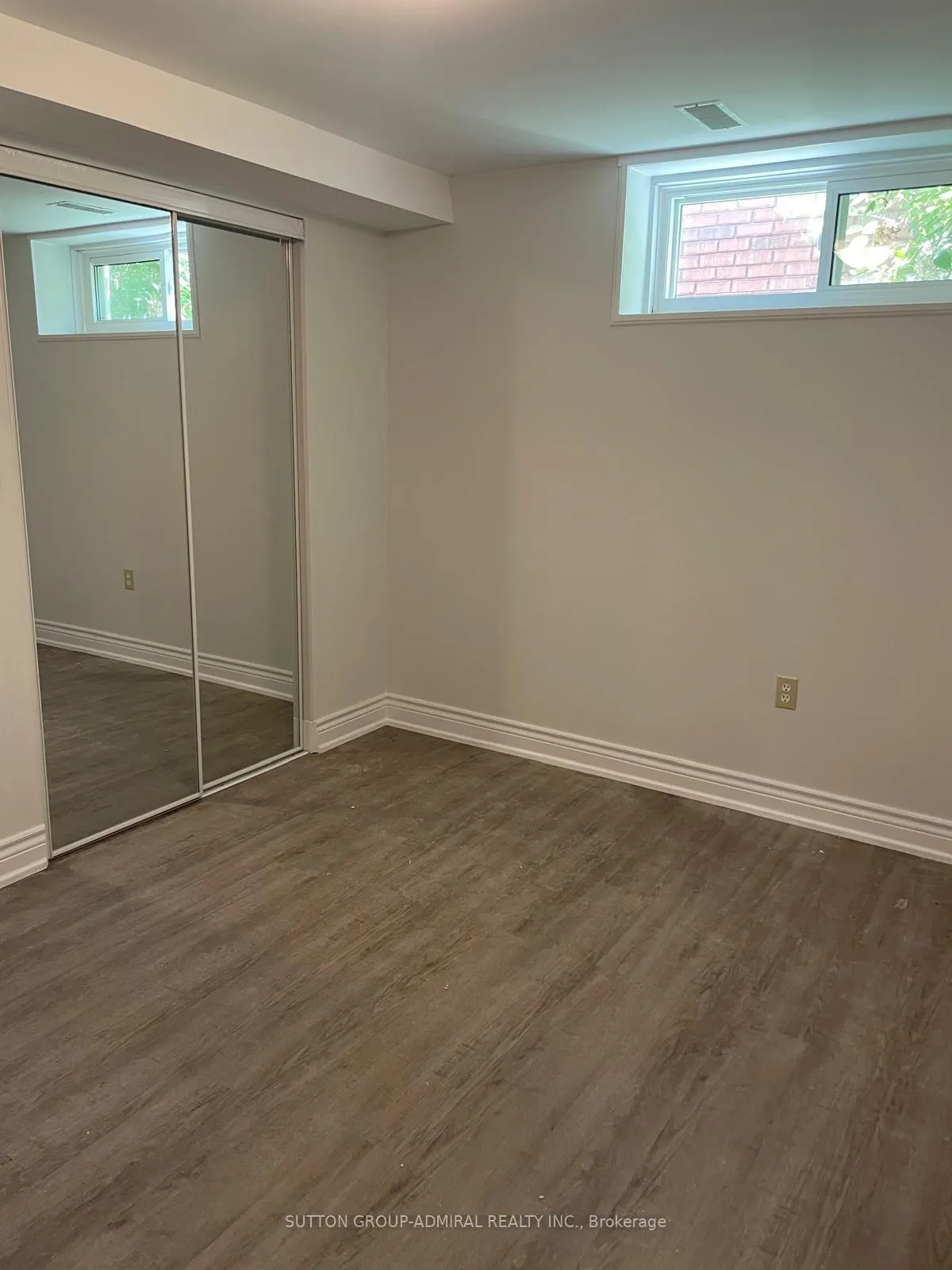Photo 15 of 104 Marsellus Drive, Barrie, Holly — HOMEH