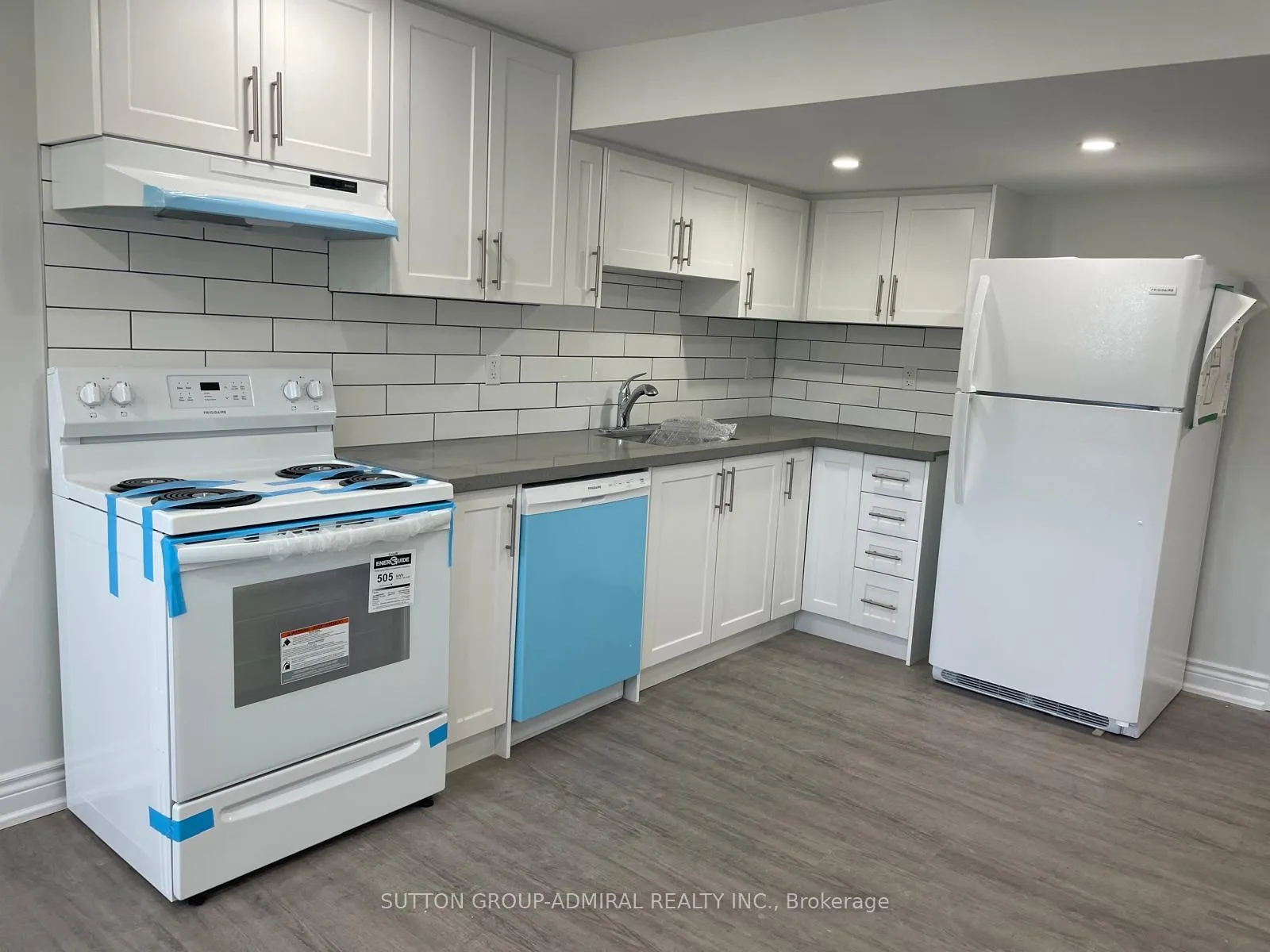 Photo 17 of 104 Marsellus Drive, Barrie, Holly — HOMEH