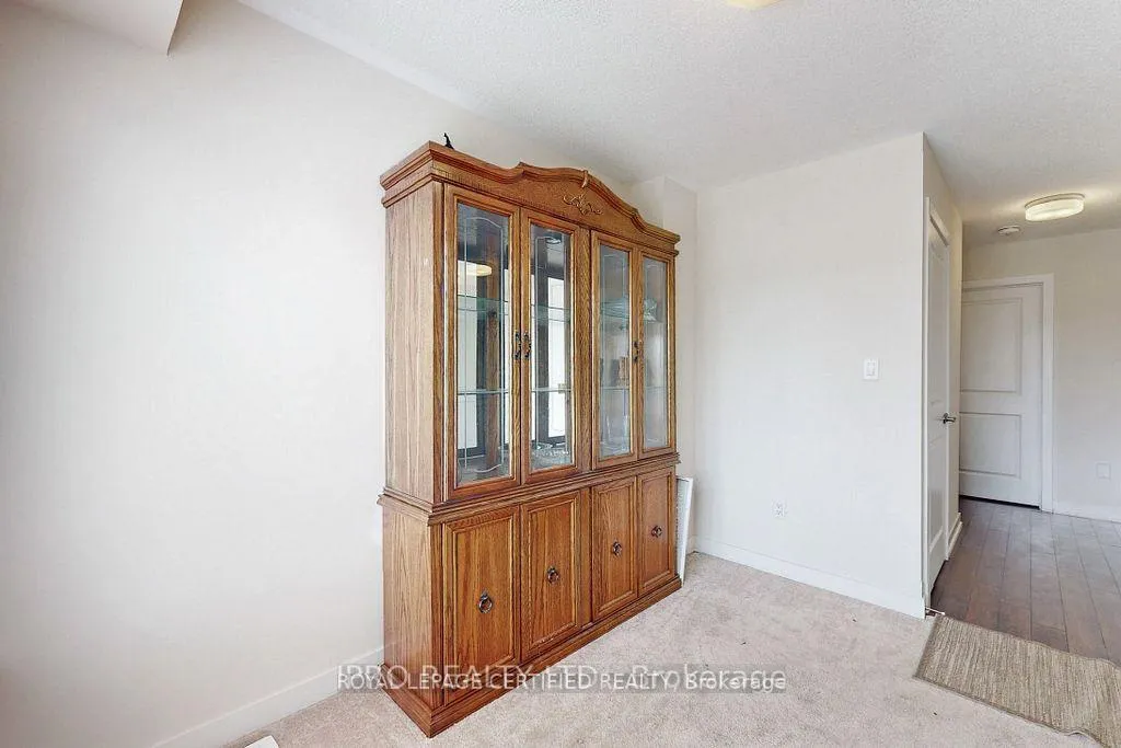 Photo 16 of 2614 Castlegate Crossing, Pickering, Duffin Heights — HOMEH