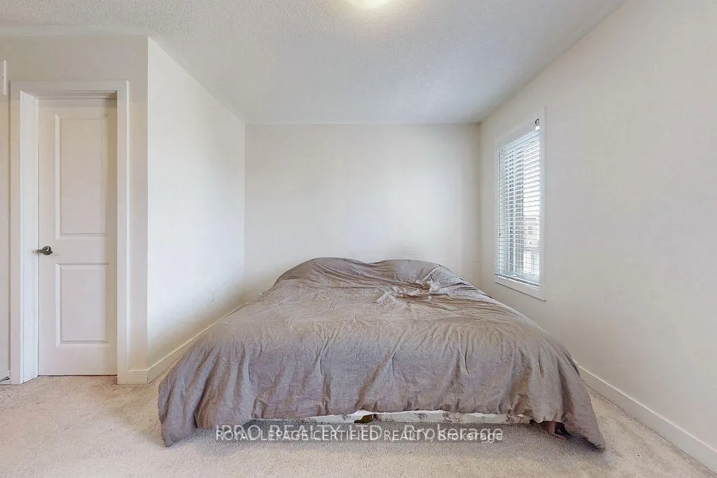Photo 24 of 2614 Castlegate Crossing, Pickering, Duffin Heights — HOMEH