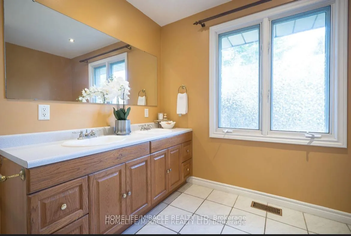 Photo 26 of 385 Mount Pleasant Road, Brantford, Empire South — HOMEH
