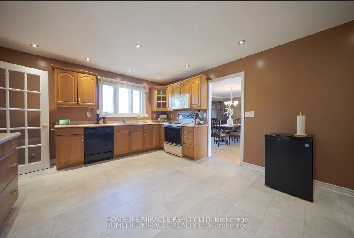 Photo 34 of 385 Mount Pleasant Road, Brantford, Empire South — HOMEH