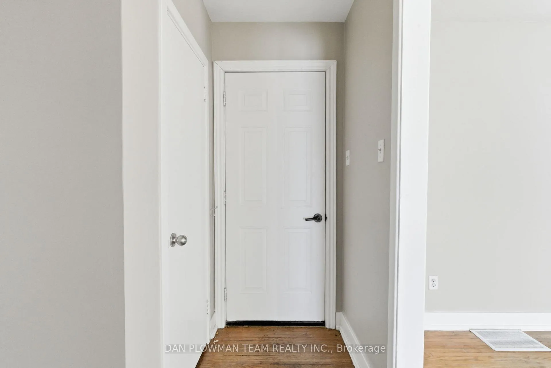 Photo 5 of 121 Dorset Street E, Port Hope — HOMEH
