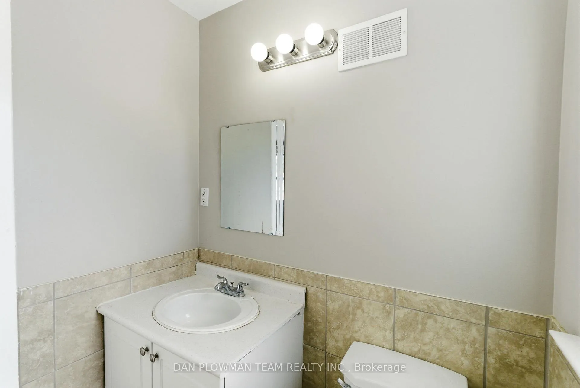 Photo 22 of 121 Dorset Street E, Port Hope — HOMEH