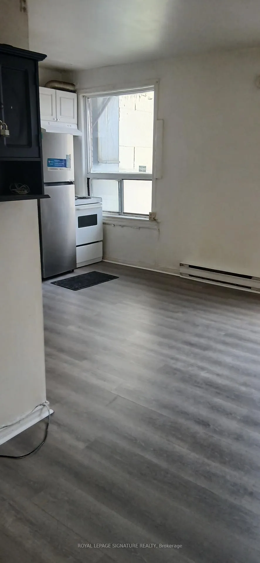 Photo 2 of Unit Upper Level, 954 Danforth Avenue, Toronto, Danforth — HOMEH