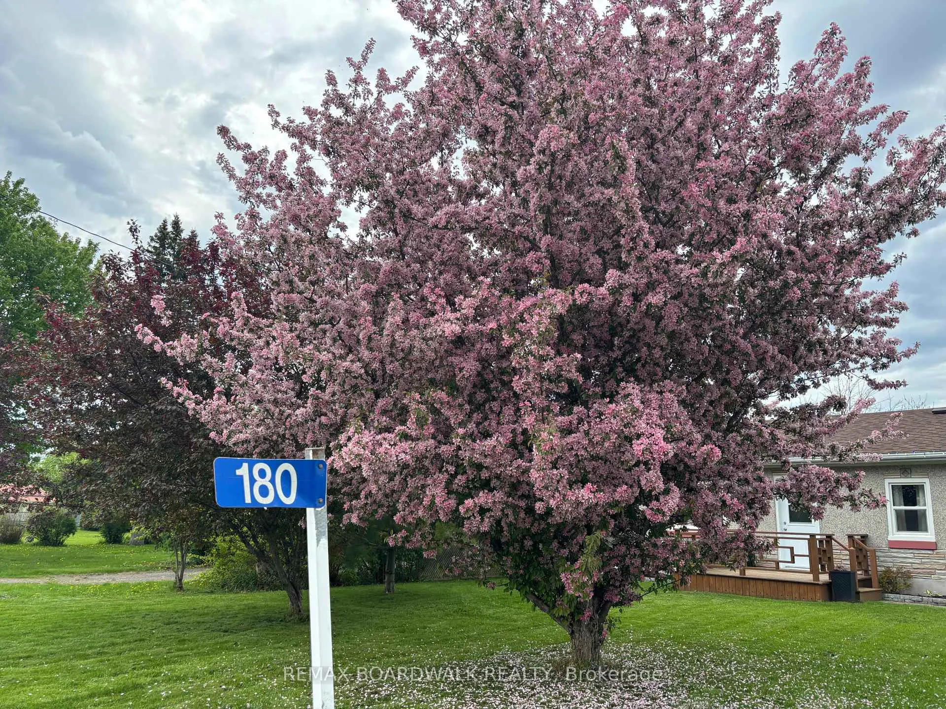 Photo 2 of 180 Shanly Road, Edwardsburgh/Cardinal, Edwardsburgh/Cardinal Twp — HOMEH