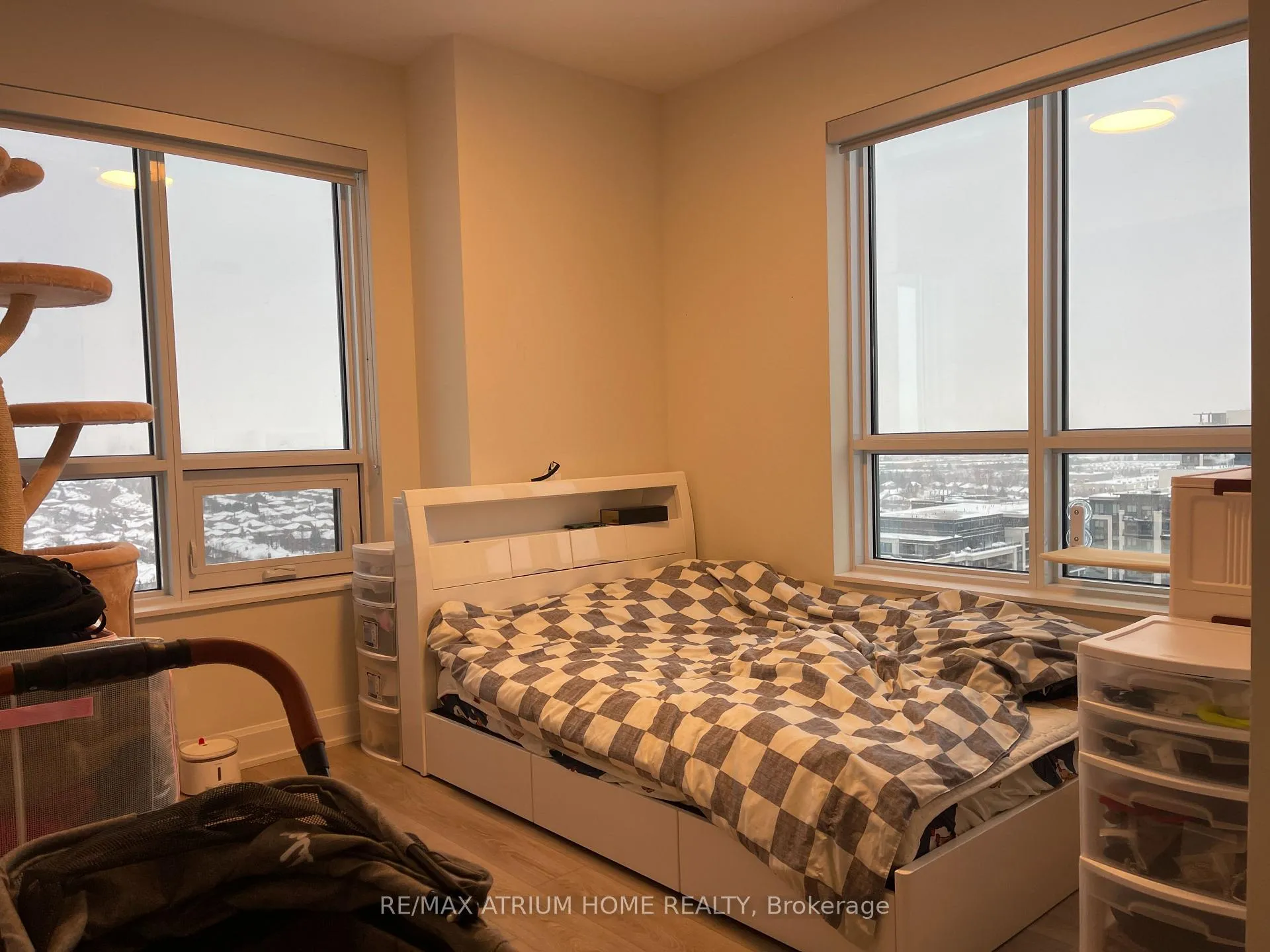 Photo 5 of Unit 1802, 38 Gandhi Lane, Markham, Commerce Valley — HOMEH