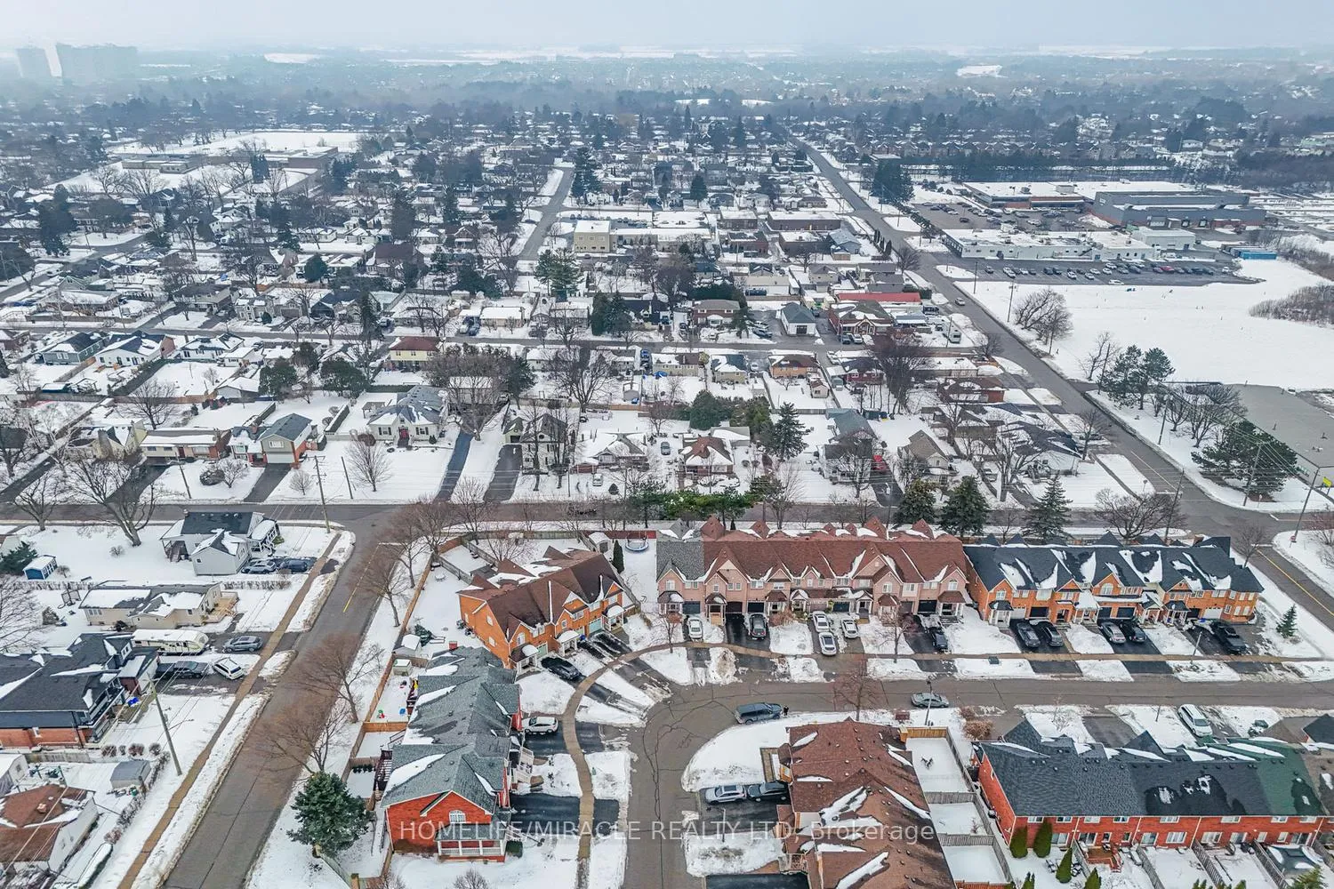 Photo 40 of 133 Stokely Crescent, Whitby, Downtown Whitby — HOMEH